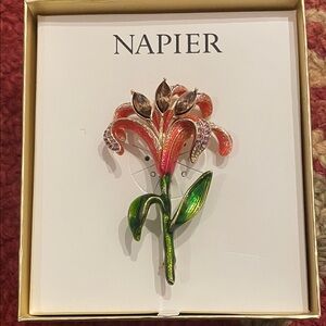 Floral Brooch 
2026 cool girl accessories